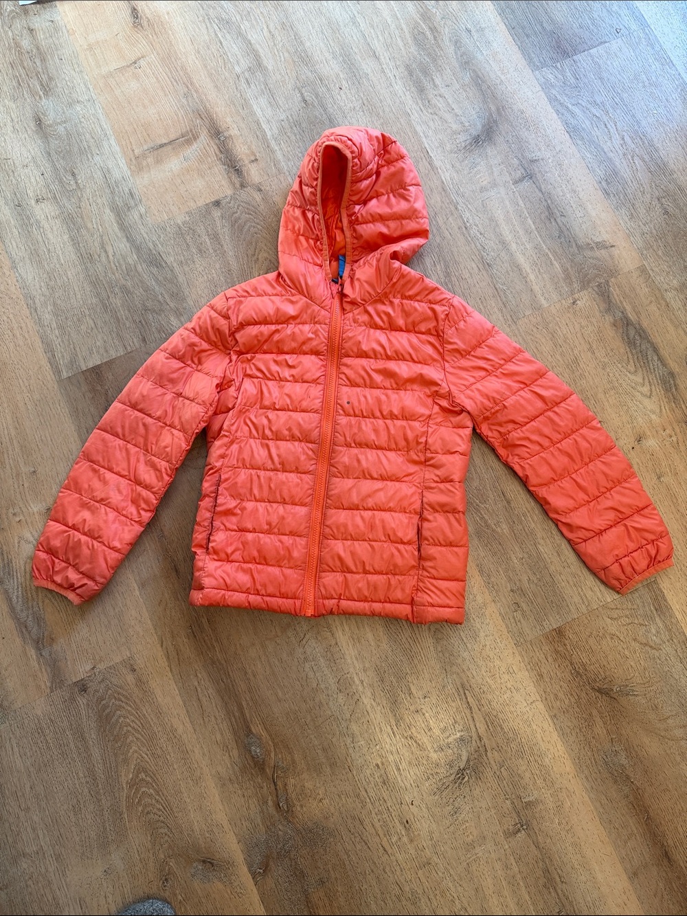 Primary Kids lightweight puffer jacket in seasonal colors Clementine / 8-9